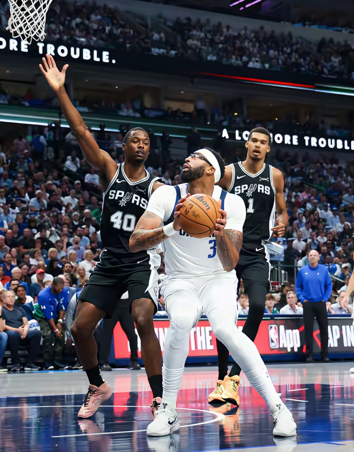 开云体育网页版登录入口关于从浓眉哥与90激战尤文图斯分钟到詹姆斯在篮网比赛中突破纪录,塔图姆与30激战美国队分钟的信息